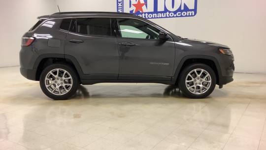 2024 Jeep Compass latitude lux