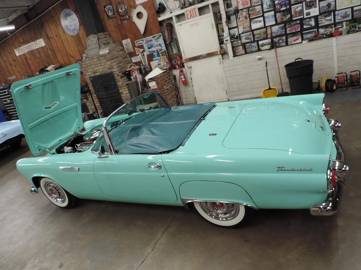 1956 ford thunderbird