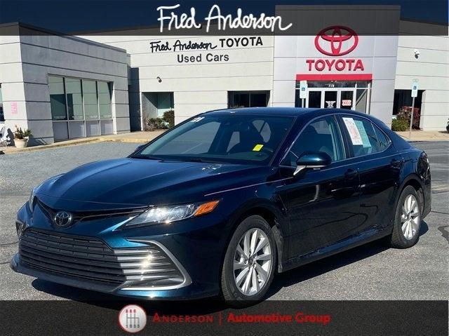 2021 toyota camry le