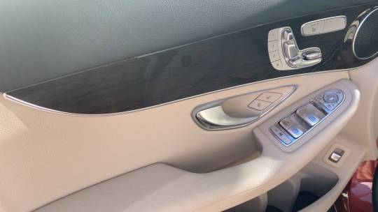 2022 Mercedes-Benz GLC