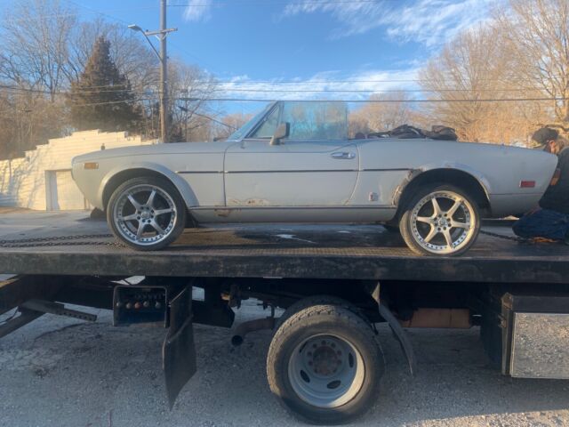 1980 fiat 124 spider 2000 convertible grey rwd automatic