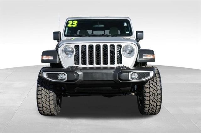 2023 jeep gladiator sport s