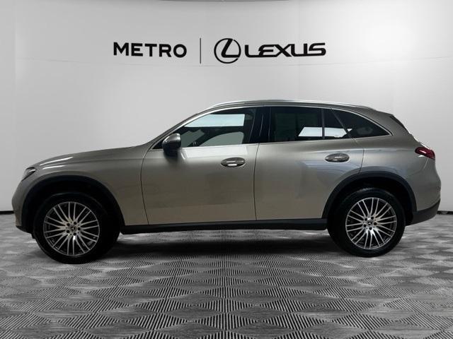 2023 mercedes-benz glc 300 base 4matic