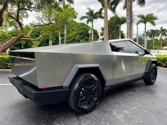 2024 tesla cybertruck base