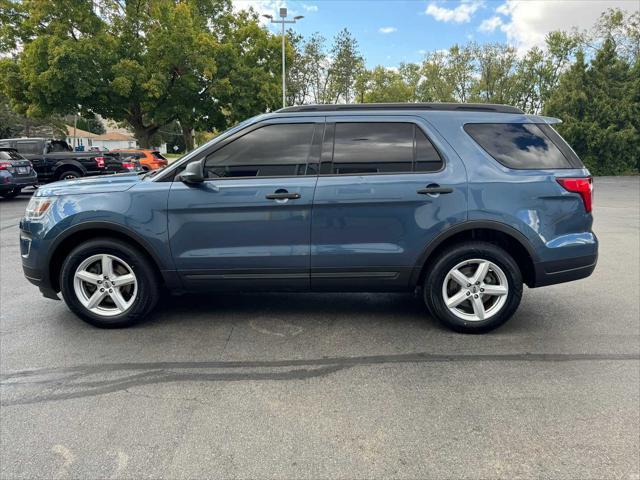 2018 ford explorer base