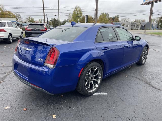2018 chrysler 300 touring