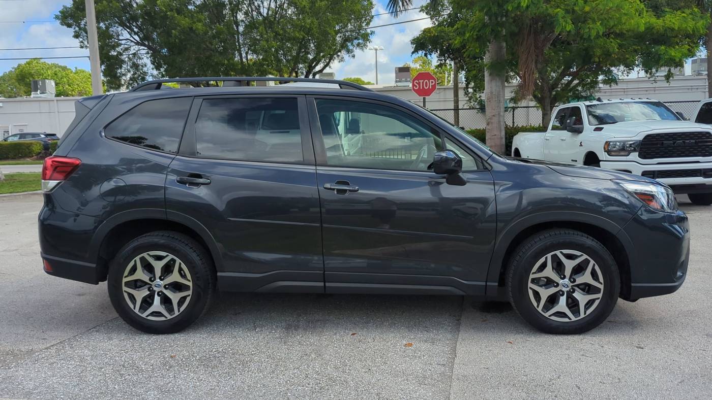 2019 subaru forester premium