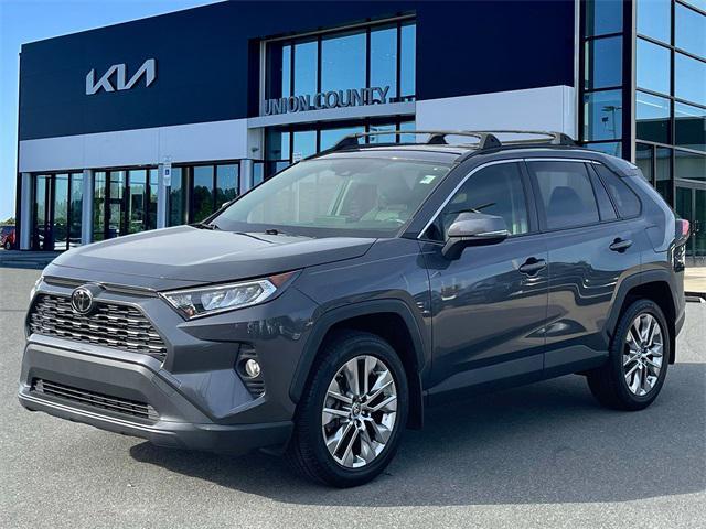 2019 toyota rav4 xle
