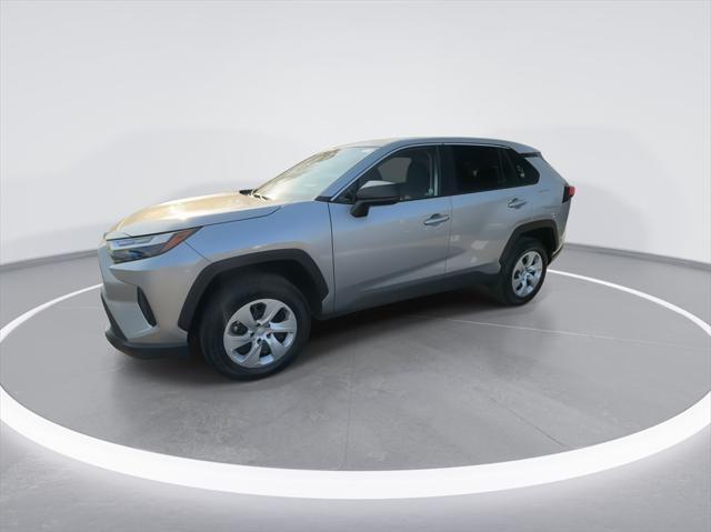 2024 toyota rav4 le