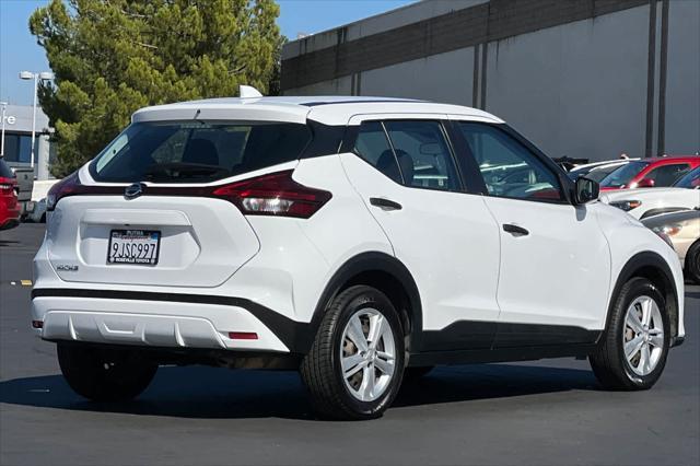2021 nissan kicks s