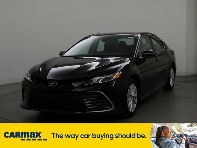 2023 toyota camry le
