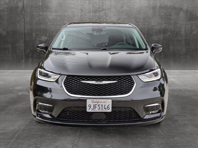 2022 chrysler pacifica hybrid touring l