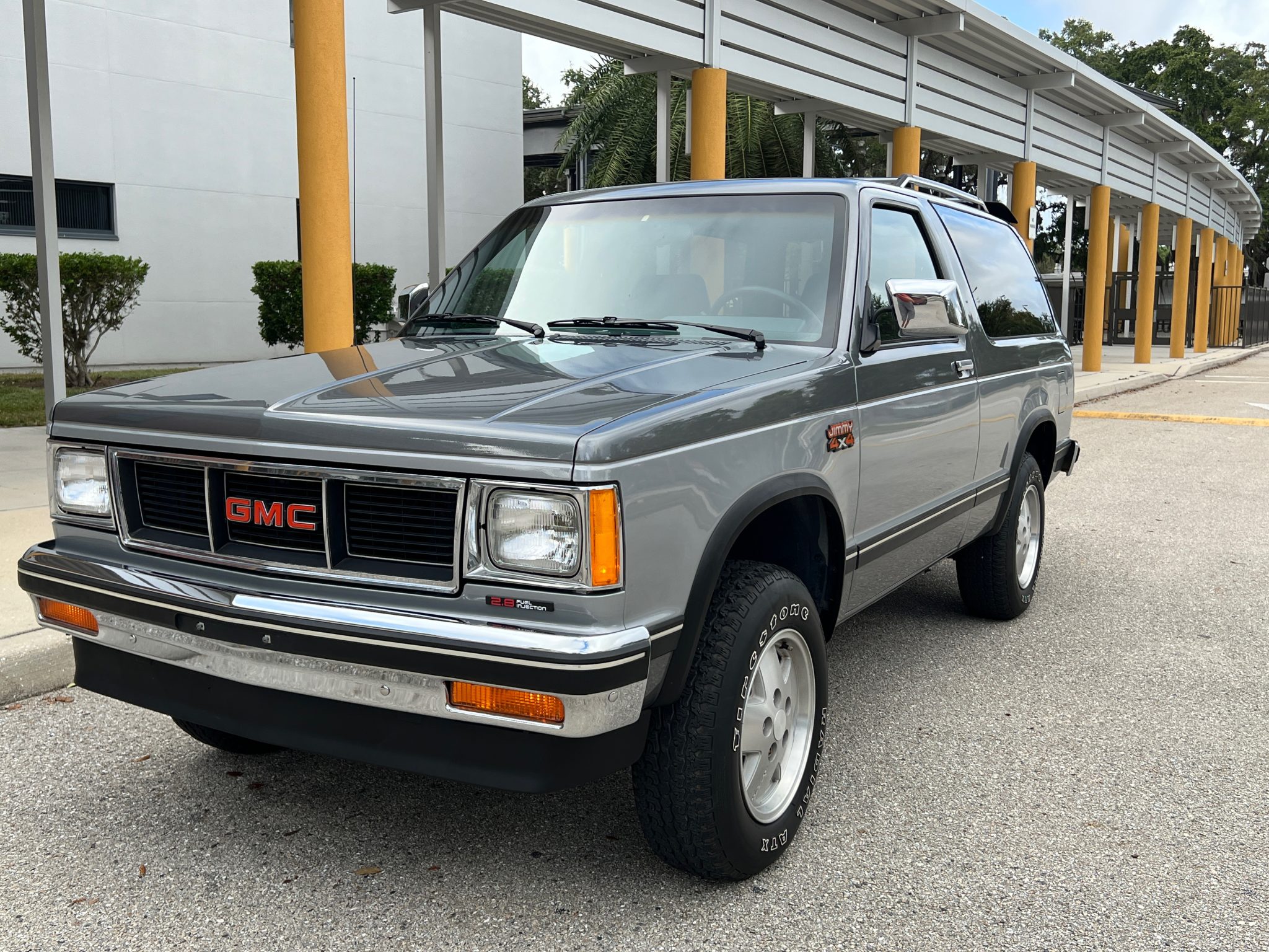 13k-mile 1987 gmc s-15 jimmy sierra classic 4x4