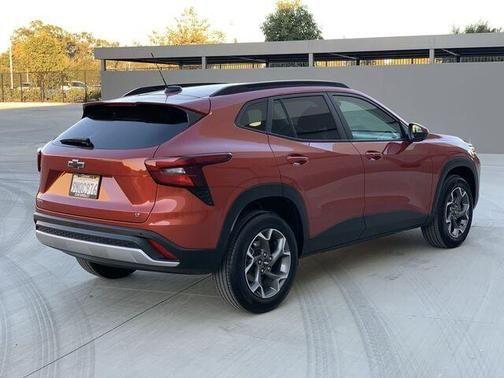 2024 chevrolet trax