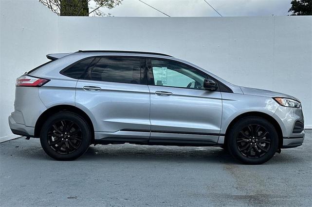 2023 ford edge se