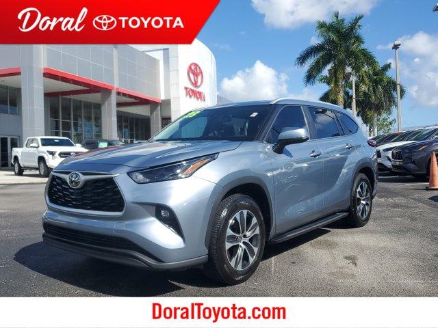 2023 toyota highlander xle