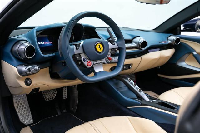2023 ferrari 812 gts base