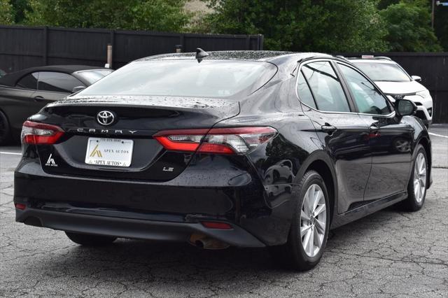 2021 toyota camry le