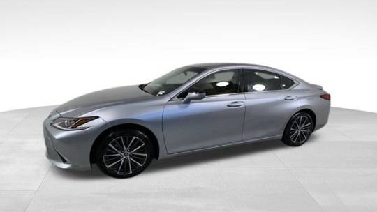 2025 Lexus ES