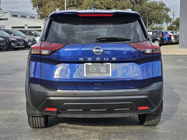 2022 nissan rogue sl