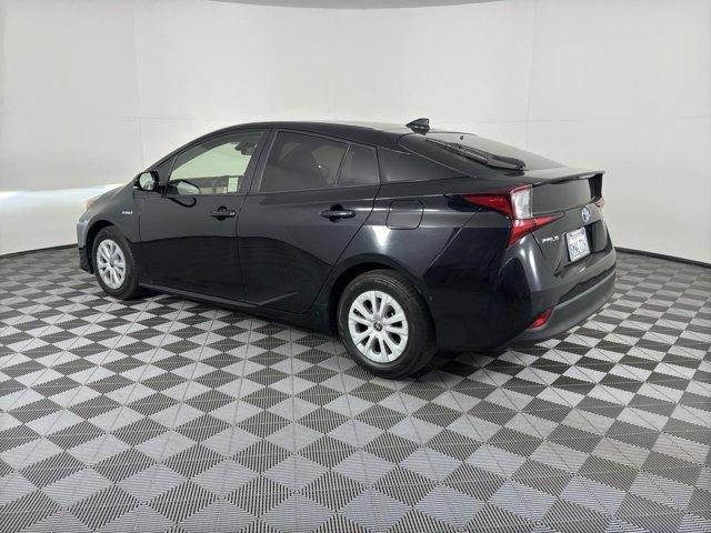 2019 toyota prius le