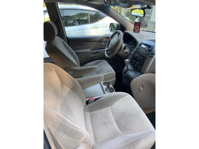 2006 toyota sienna ce