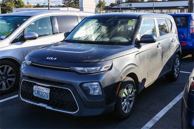 2022 kia soul lx