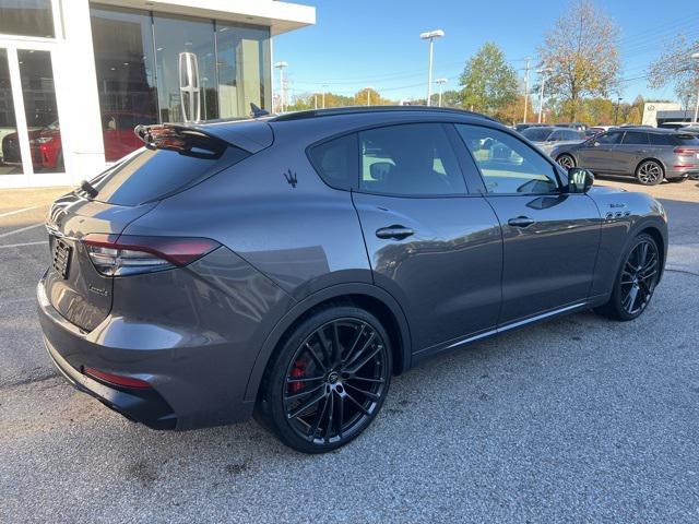2022 maserati levante modena s