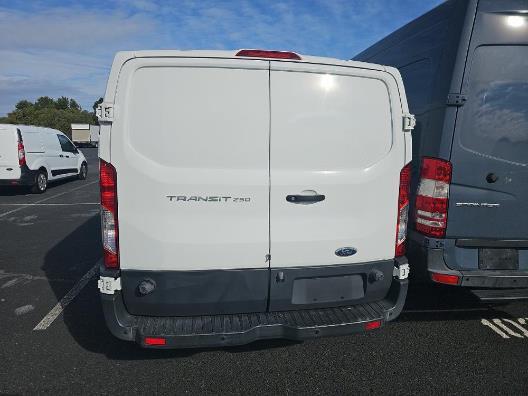 2018 ford transit-250 base