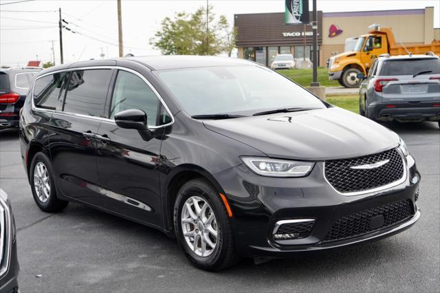 2023 chrysler pacifica touring l