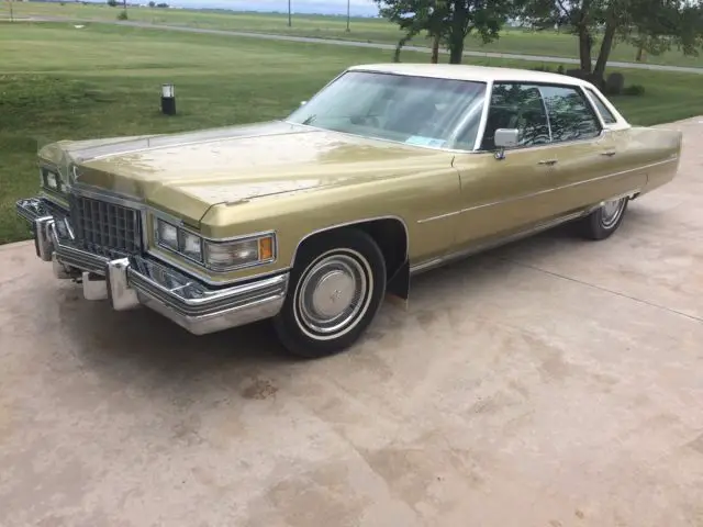 1976 cadillac deville sedan