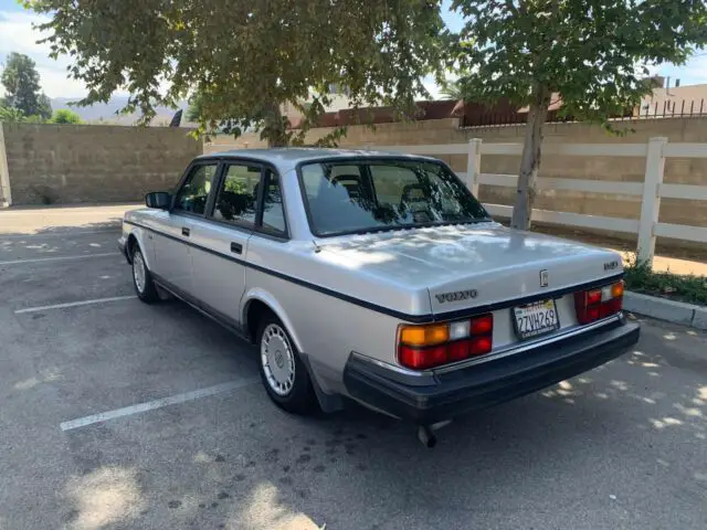 1992 volvo 240 classic 109k miles rust free california car
