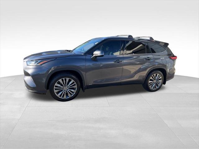 2022 toyota highlander hybrid platinum