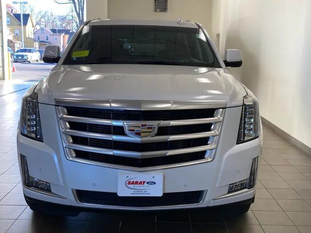 2019 cadillac escalade luxury