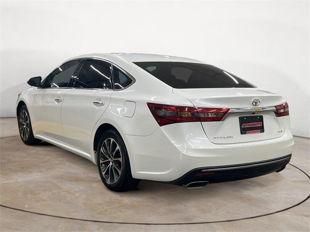 2016 toyota avalon xle plus