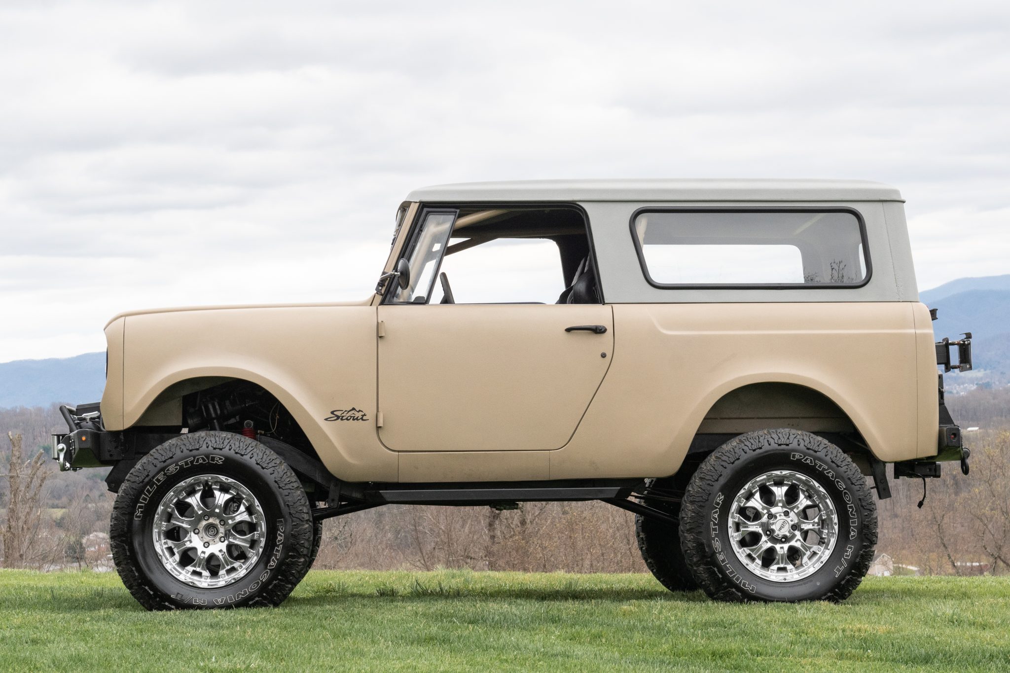 vortec-powered 1963 international harvester scout 80 5-speed