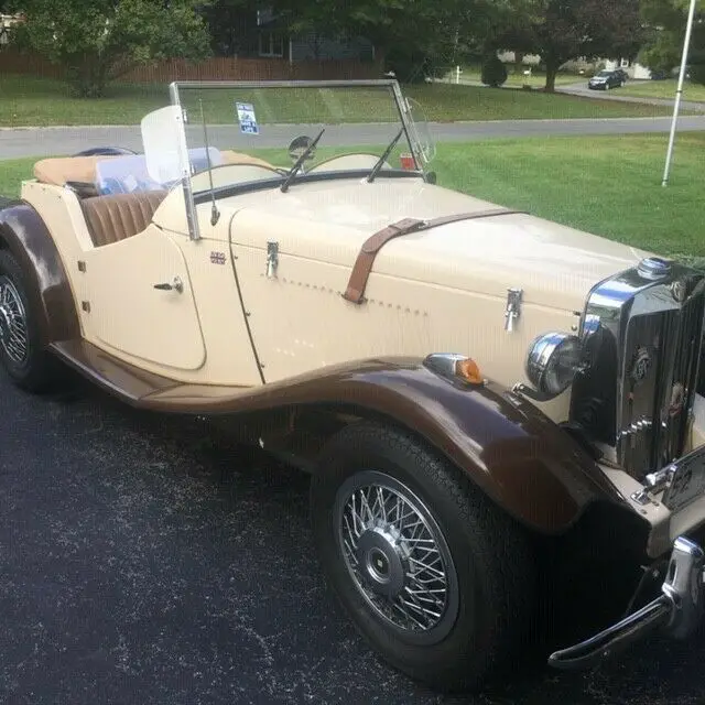1952 mgtd replica, head turner, runs great!