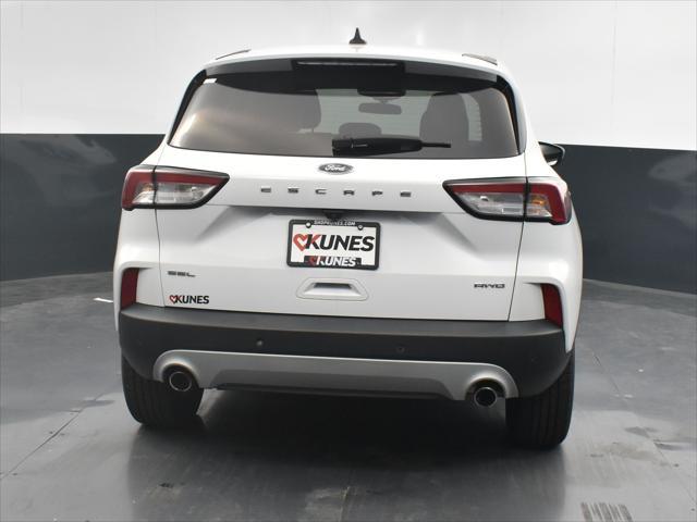 2022 ford escape sel