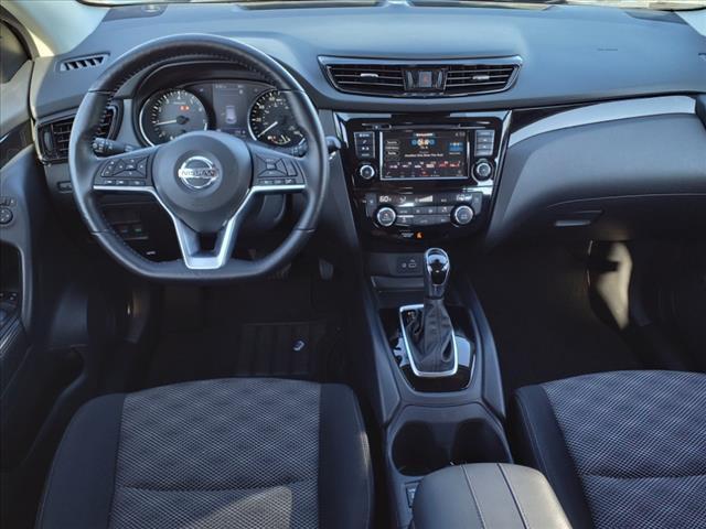 2021 nissan rogue sport sv