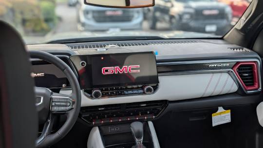 2024 GMC Canyon