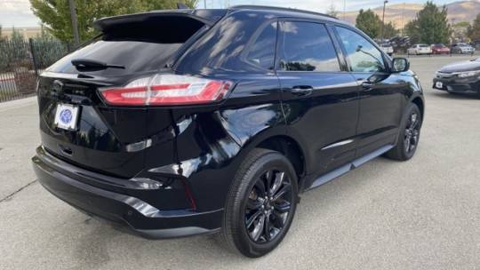 2022 ford edge se