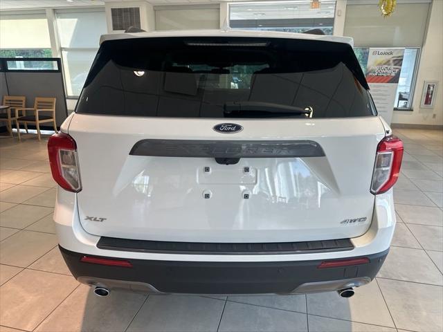 2021 ford explorer xlt