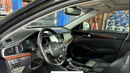 2017 Kia Cadenza