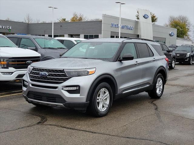 2023 ford explorer xlt