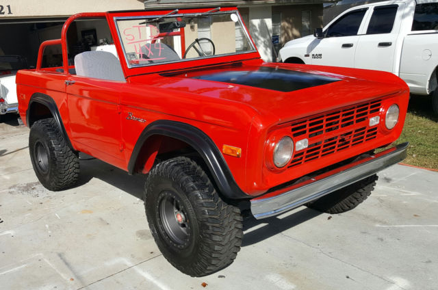 1967 ford bronco 2nd gen 4x4. running and driving !!!!no reserve!!!!