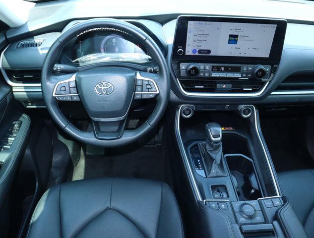 2024 toyota grand highlander xle