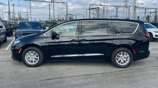 2025 Chrysler Pacifica