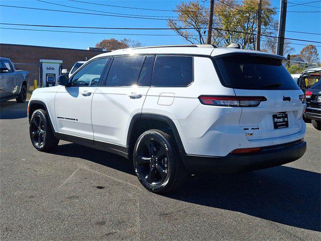 2022 jeep grand cherokee l altitude