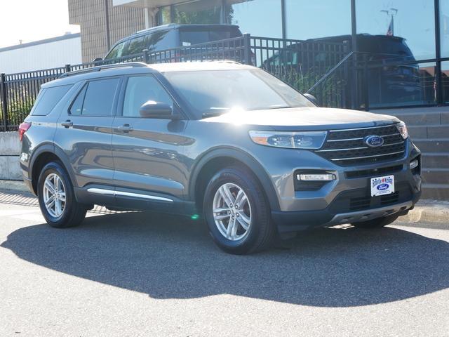 2022 ford explorer xlt