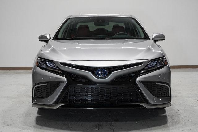 2024 toyota camry hybrid xse